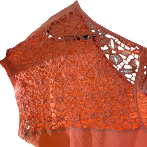 Aerie Coral Lace Back Blouse - Picture 5 of 7